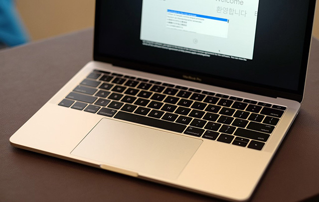 Macbook pro 2016 1